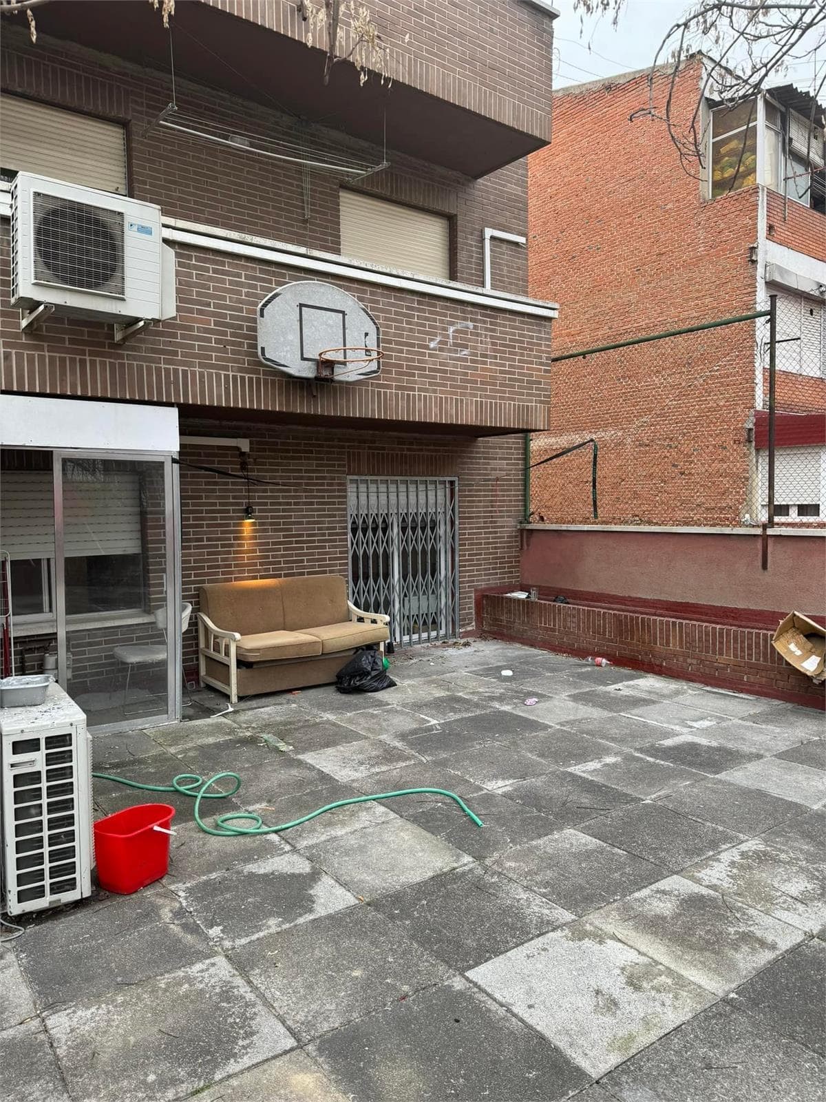 Inmueble recuperado en Vallecas Inquilinos morosos por habitaciones - Imagen 6