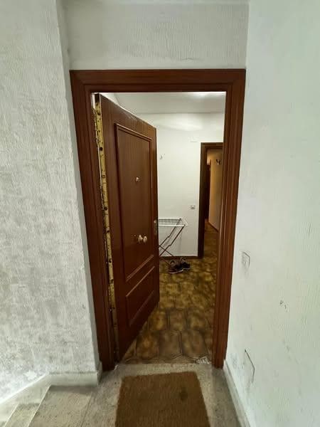 Inmueble recuperado en Vallecas Inquilinos morosos por habitaciones - Imagen 2